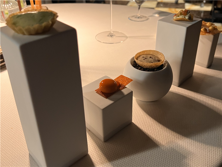 canapes on their plinths